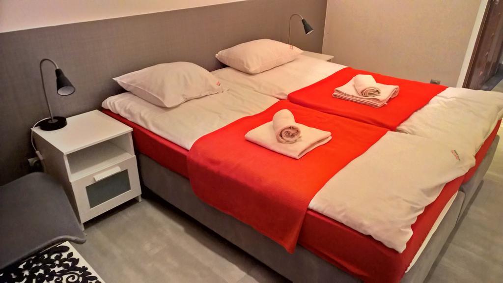 Hotel Келце Екстериор снимка
