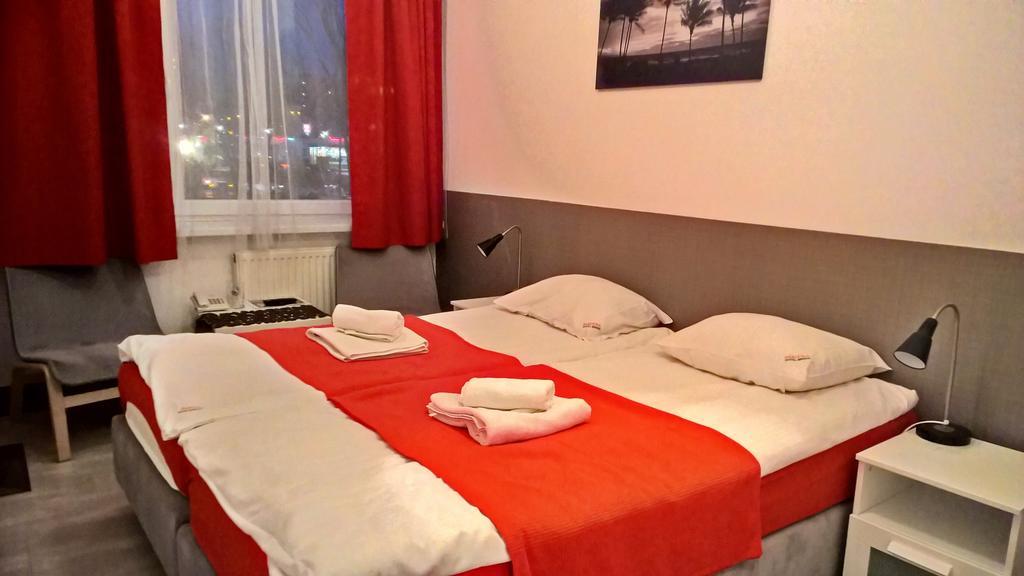 Hotel Келце Екстериор снимка