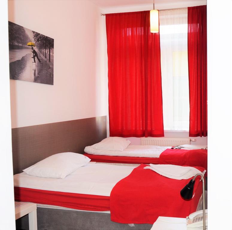Hotel Келце Екстериор снимка